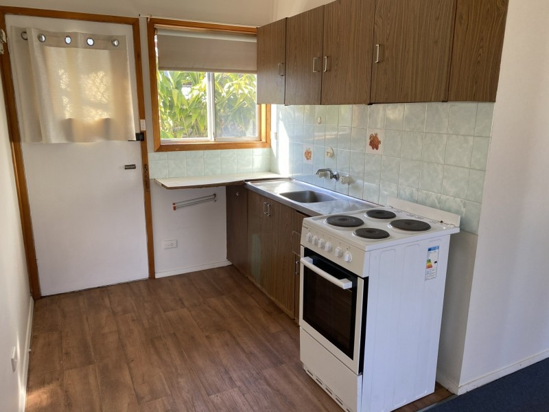 2/5 Third Avenue, Toukley NSW 2263