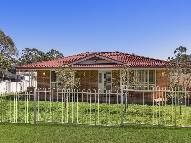 1 Bensley Close, Lake Haven NSW 2263