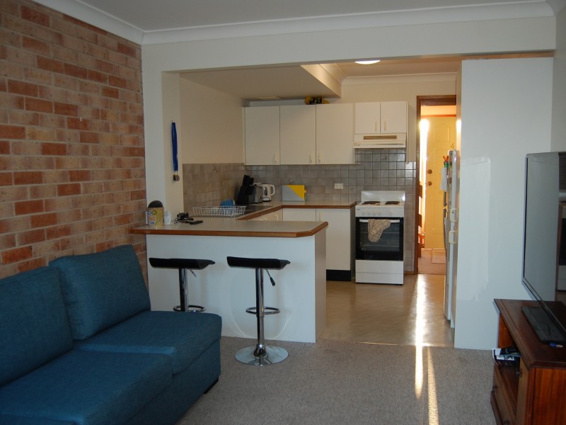 4/21-23 Victoria Avenue, Toukley NSW 2263