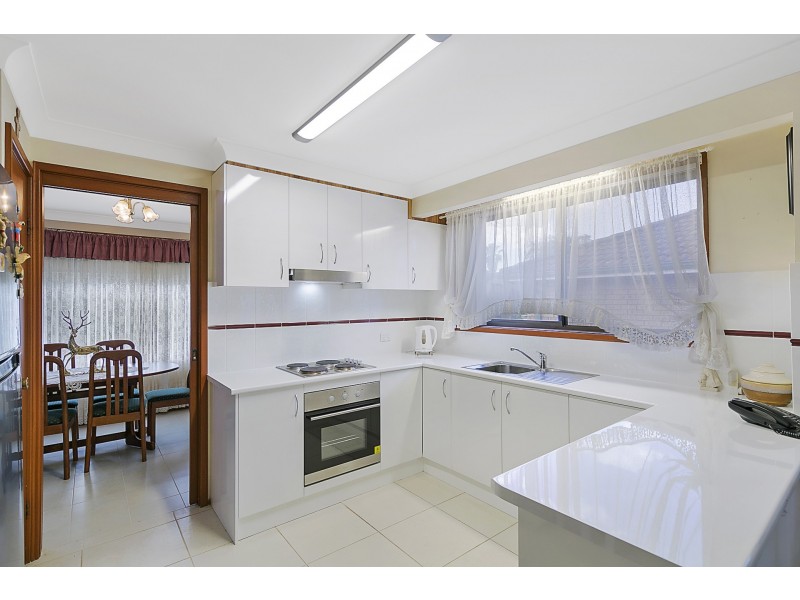 9 Fifth Avenue, Toukley NSW 2263