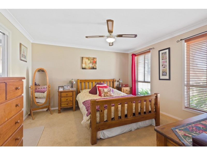 2 Oregon Pl, Hamlyn Terrace NSW 2259