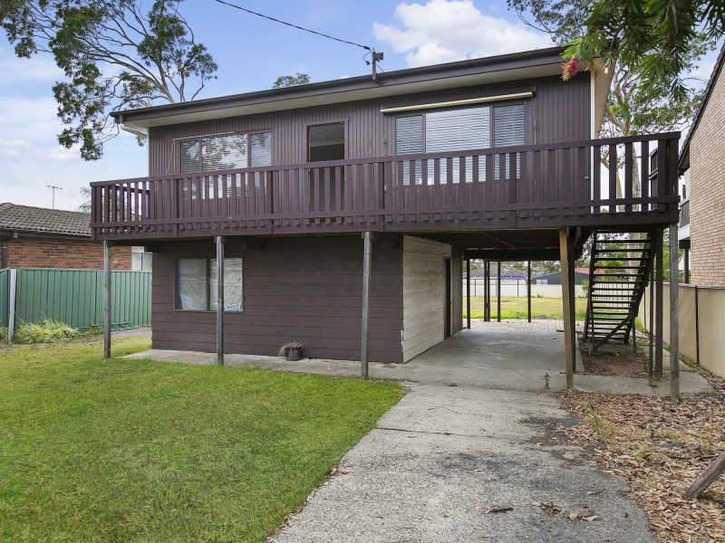 13 Discombe Avenue, Kanwal NSW 2259