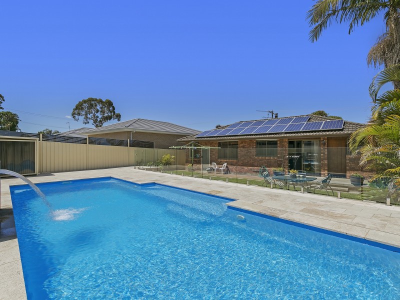 Mannering Park NSW 2259