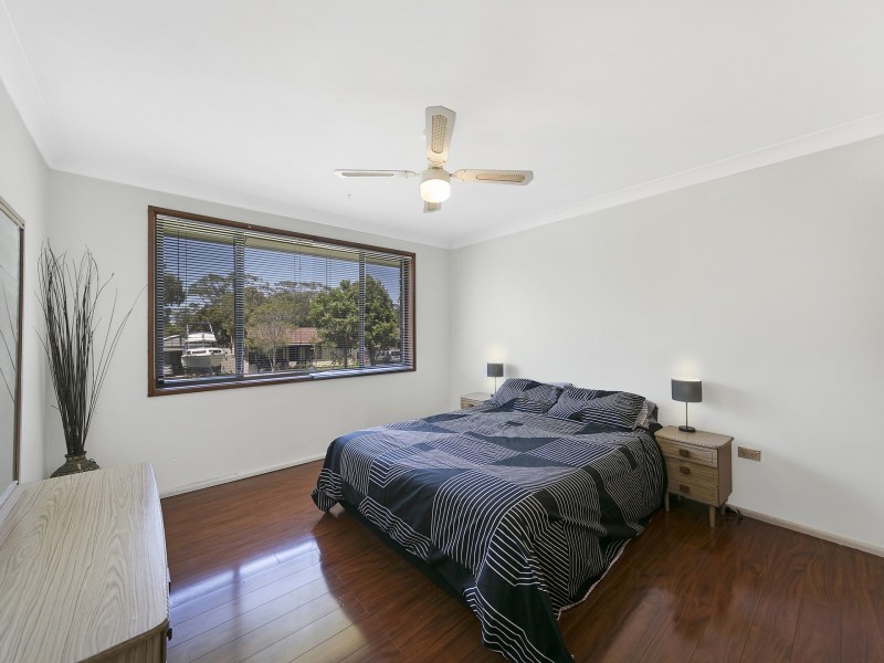 Mannering Park NSW 2259