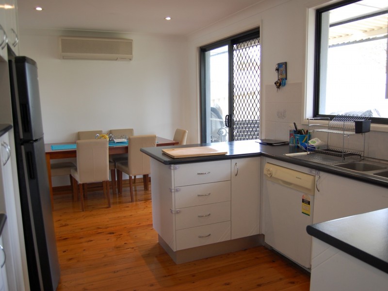 6 Hulani Street, Budgewoi NSW 2262