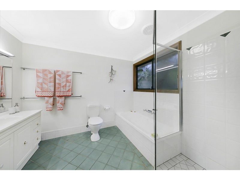 8 Moxham Street, Wyoming NSW 2250