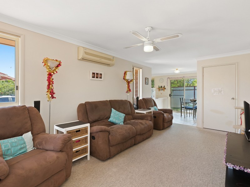 8/2-4 Oxford Drive, Lake Haven NSW 2263