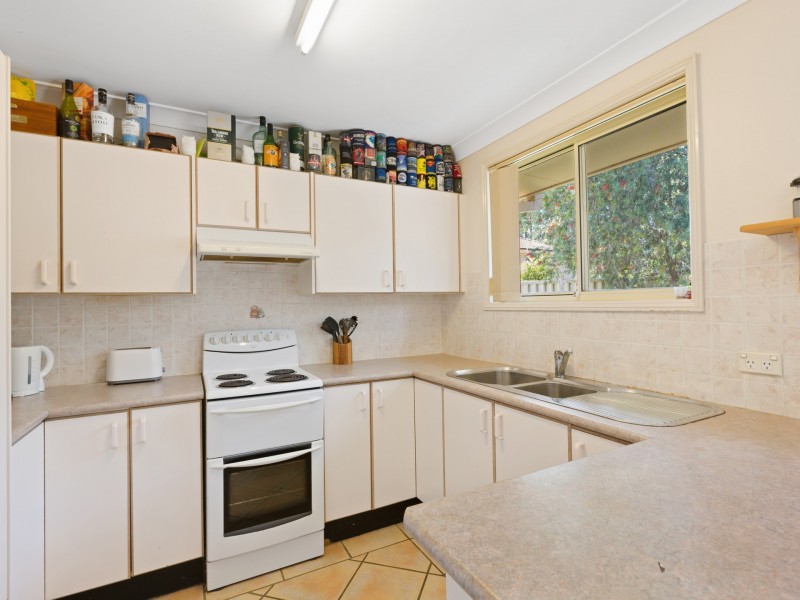 8/2-4 Oxford Drive, Lake Haven NSW 2263