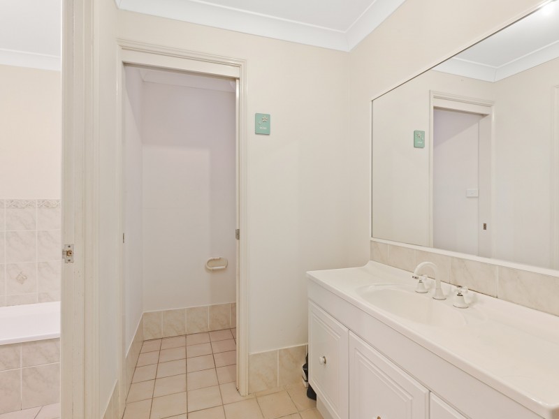 8/2-4 Oxford Drive, Lake Haven NSW 2263