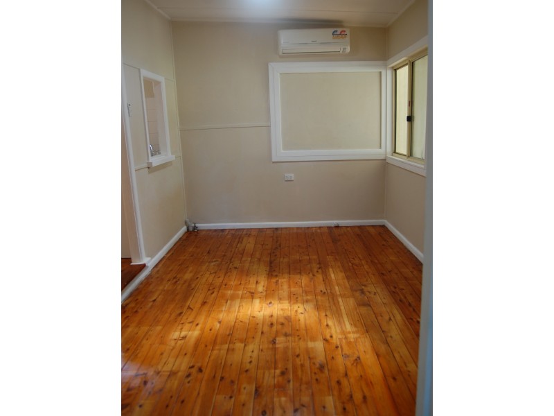 43 Wahroonga Road, Kanwal NSW 2259