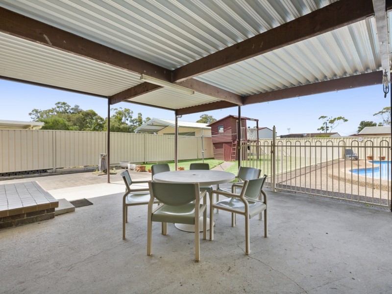 12 Avonlea Avenue, Gorokan NSW 2263