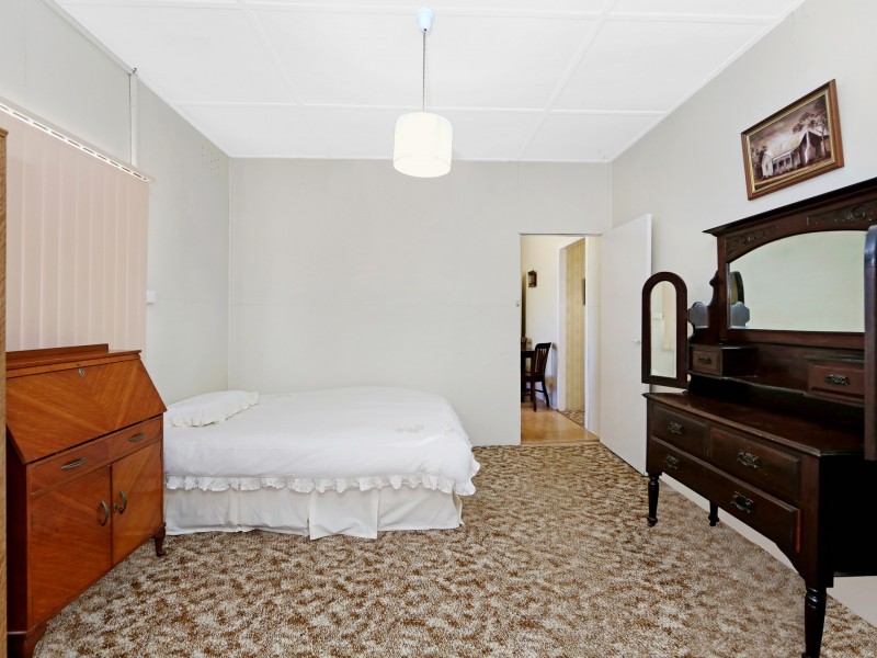 11 Alice Parade, Toukley NSW 2263