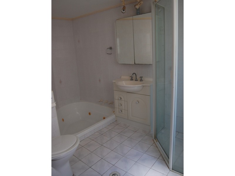 22 Kawana Ave, Blue Haven NSW 2262