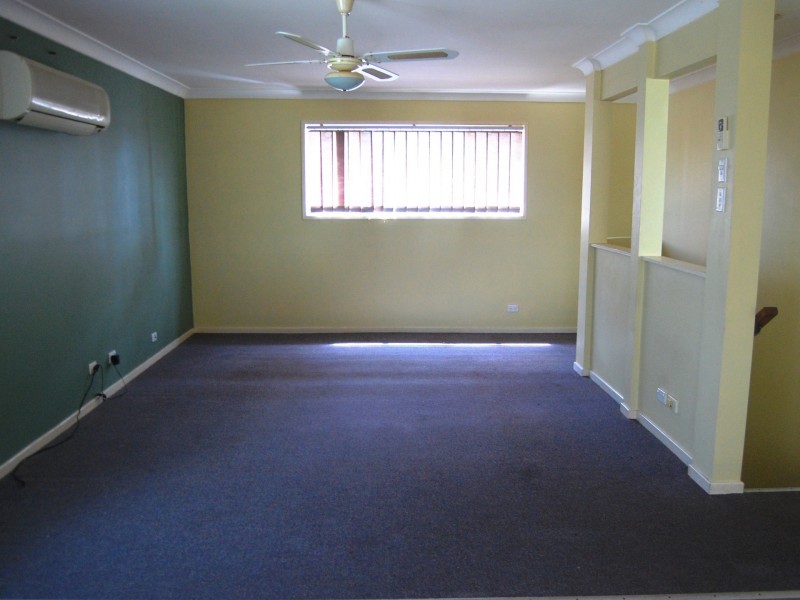 22 Kawana Ave, Blue Haven NSW 2262
