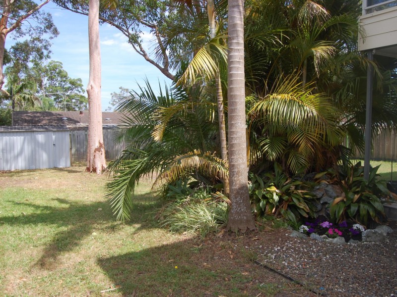 22 Kawana Ave, Blue Haven NSW 2262