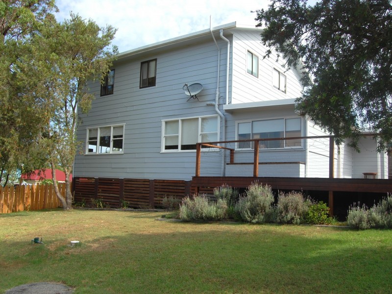 142 Stanley Street, Kanwal NSW 2259