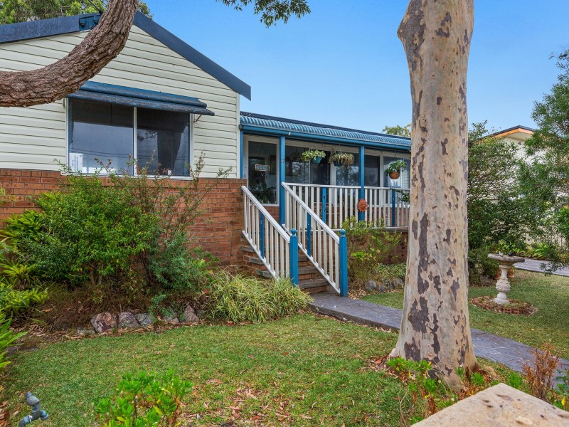 17 Buff Point Avenue, Buff Point NSW 2262