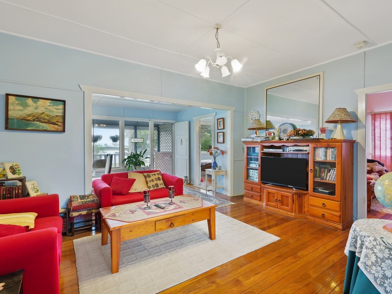 17 Buff Point Avenue, Buff Point NSW 2262