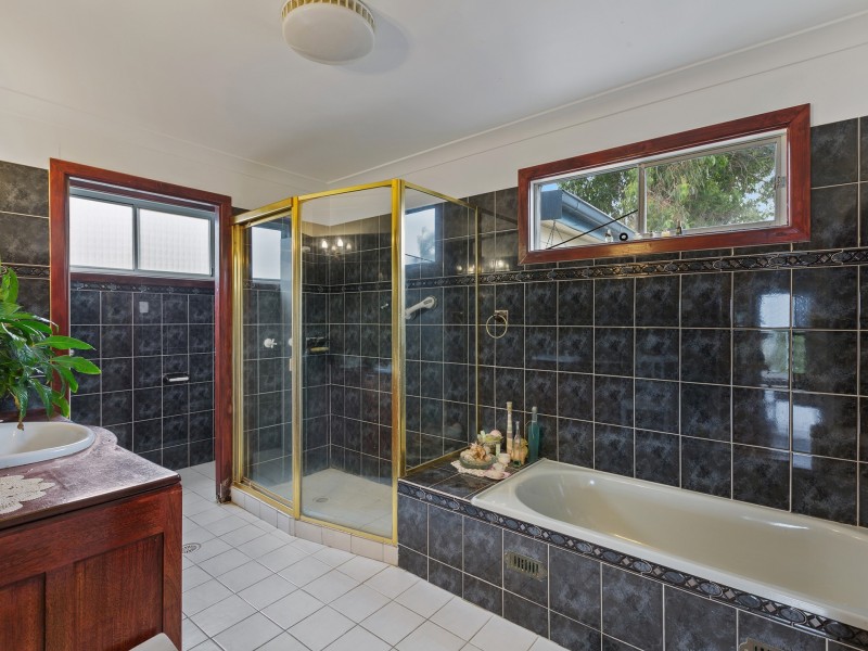 17 Buff Point Avenue, Buff Point NSW 2262