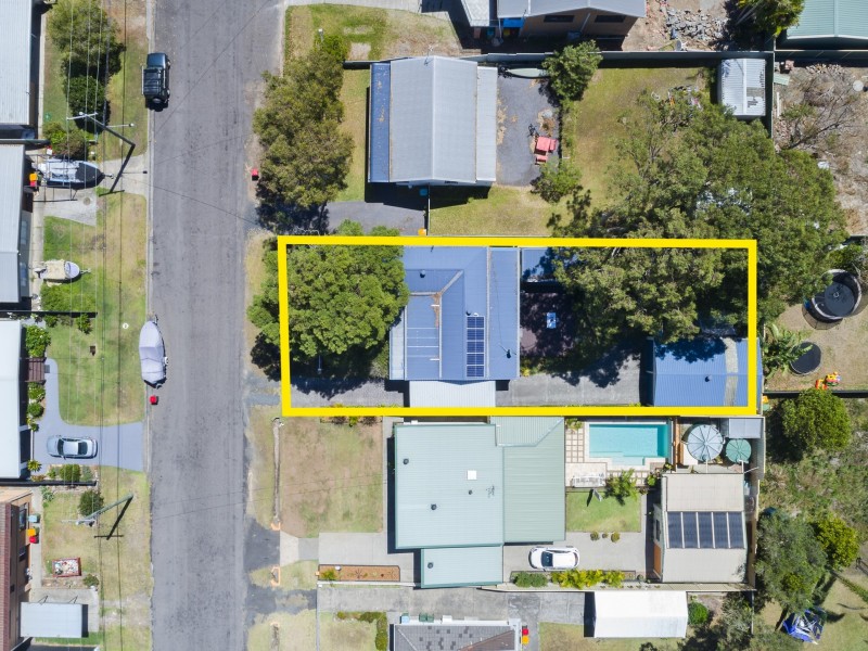 17 Buff Point Avenue, Buff Point NSW 2262