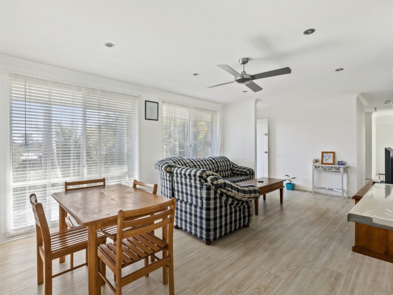 11 Whiteswan Avenue, Blue Haven NSW 2262