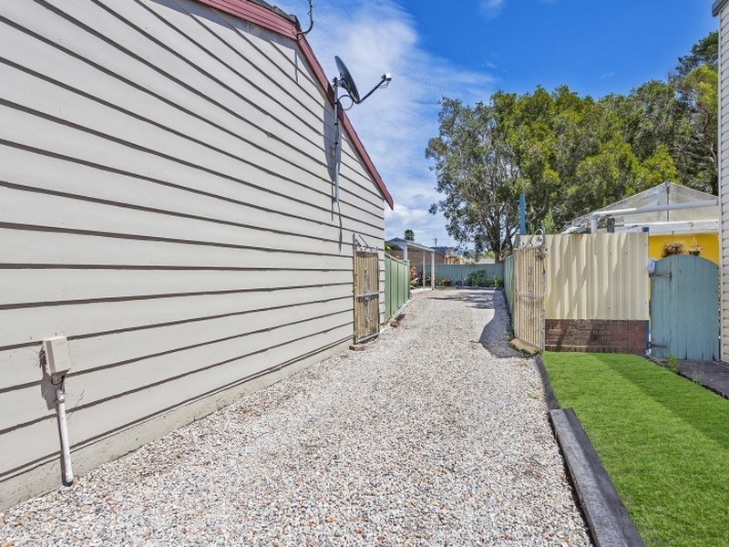 14A Nichols Avenue, Gorokan NSW 2263