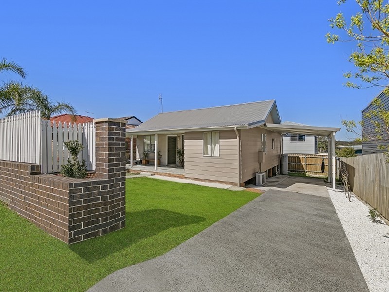 60 Craigie Avenue, Kanwal NSW 2259