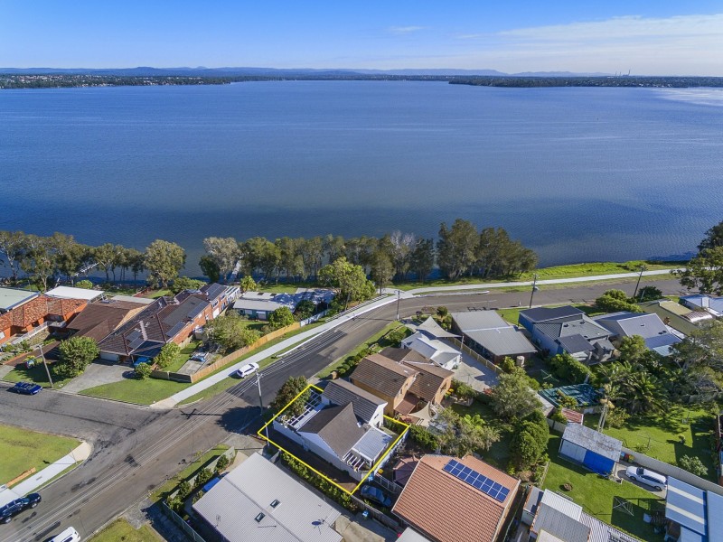 13 Peel Street, Toukley NSW 2263