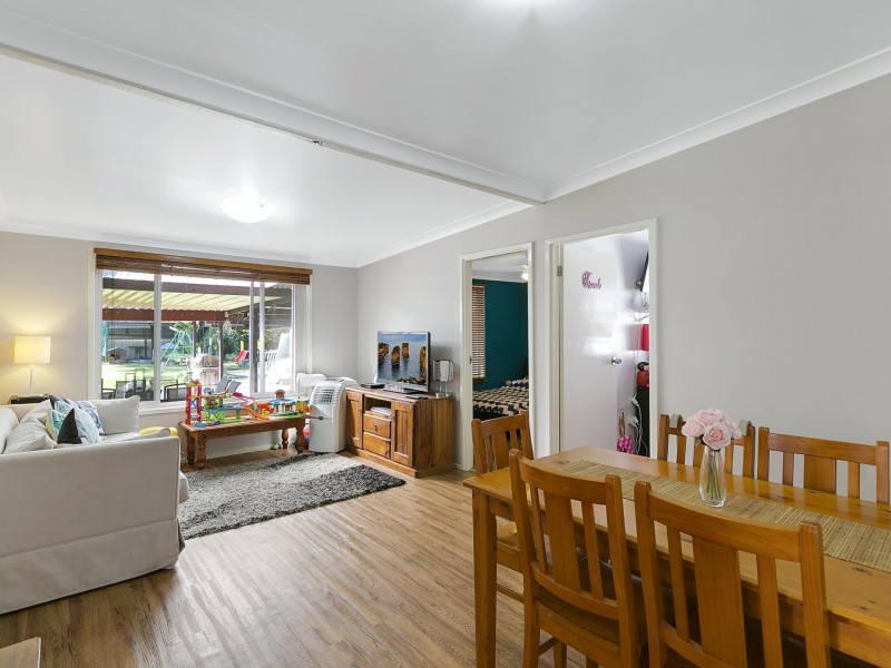 1 Avonlea Avenue, Gorokan NSW 2263