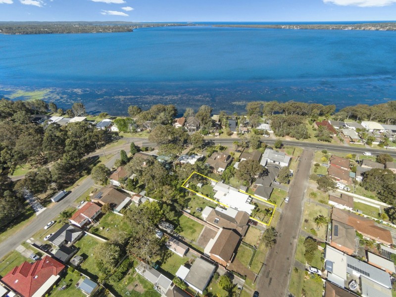 1 Avonlea Avenue, Gorokan NSW 2263