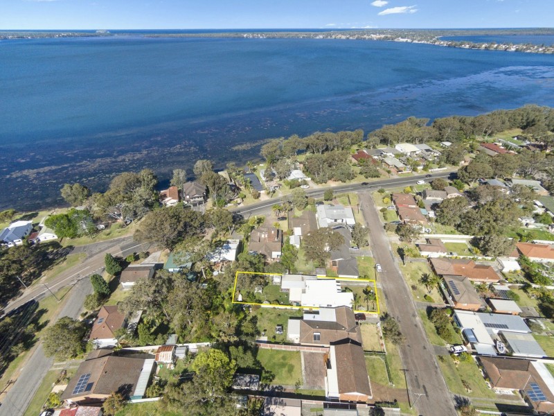 1 Avonlea Avenue, Gorokan NSW 2263