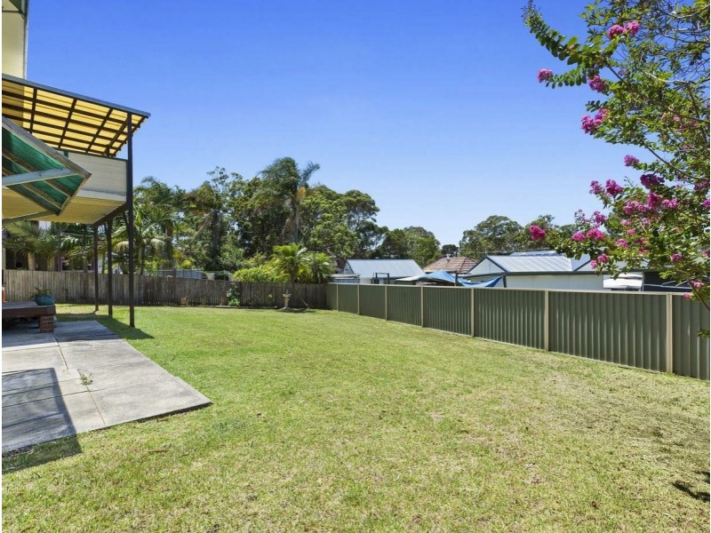 1 Huene Avenue, Halekulani NSW 2262