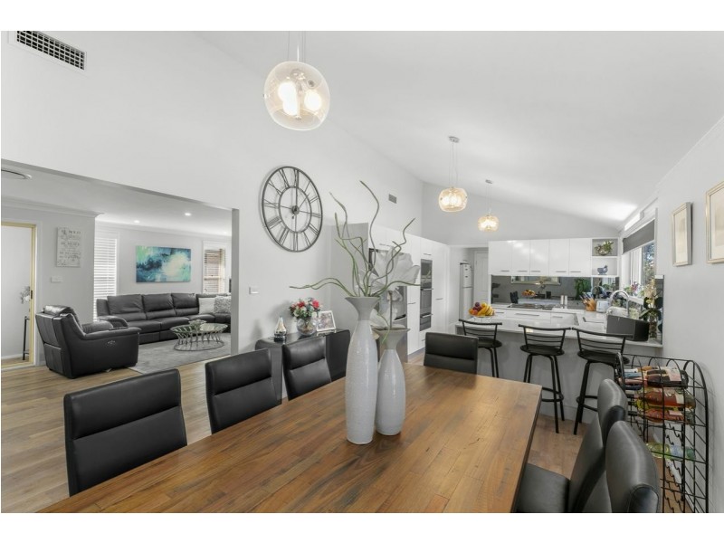 4 Braithwaite Road, Tacoma NSW 2259