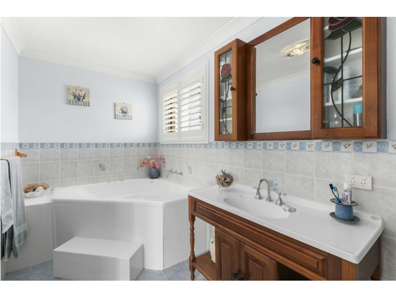 4 Braithwaite Road, Tacoma NSW 2259