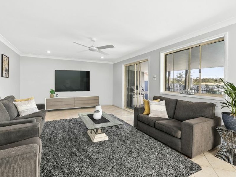 4 Braithwaite Road, Tacoma NSW 2259