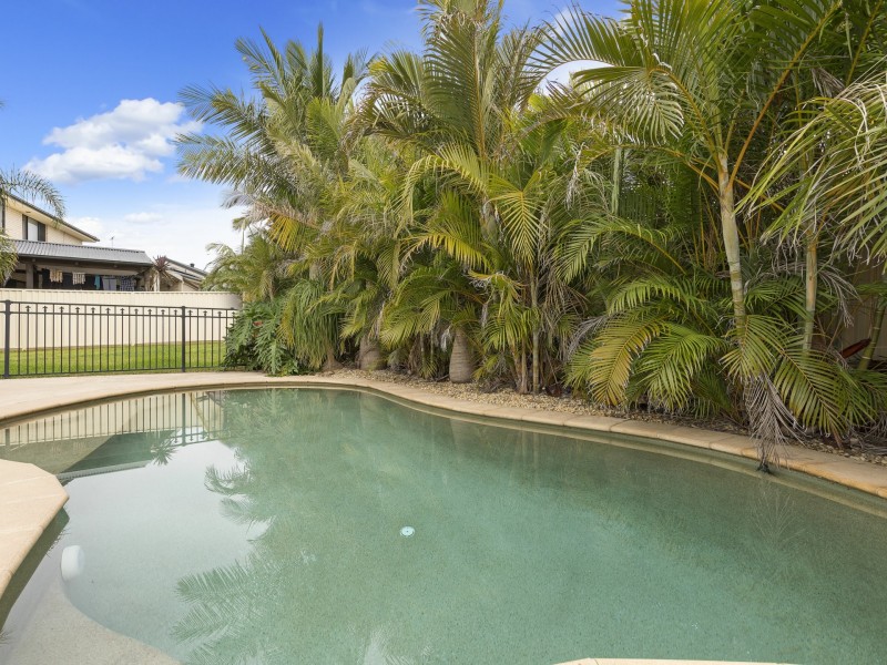 80 Mountain View Drive, Woongarrah NSW 2259
