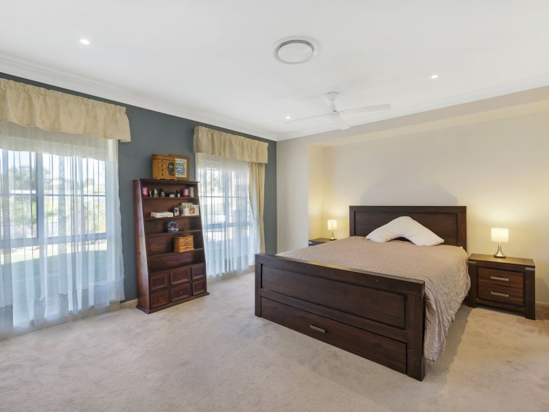 80 Mountain View Drive, Woongarrah NSW 2259