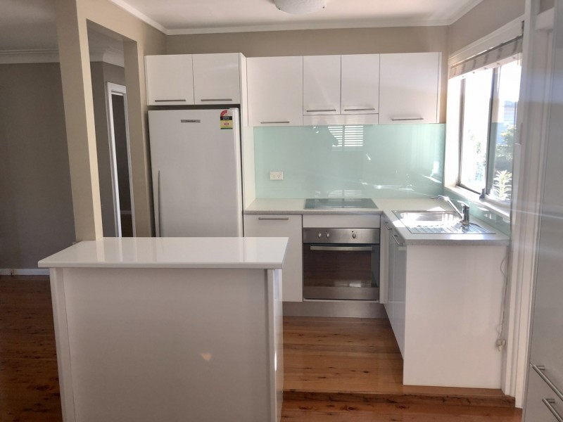 22 Barnard Crescent, Toukley NSW 2263