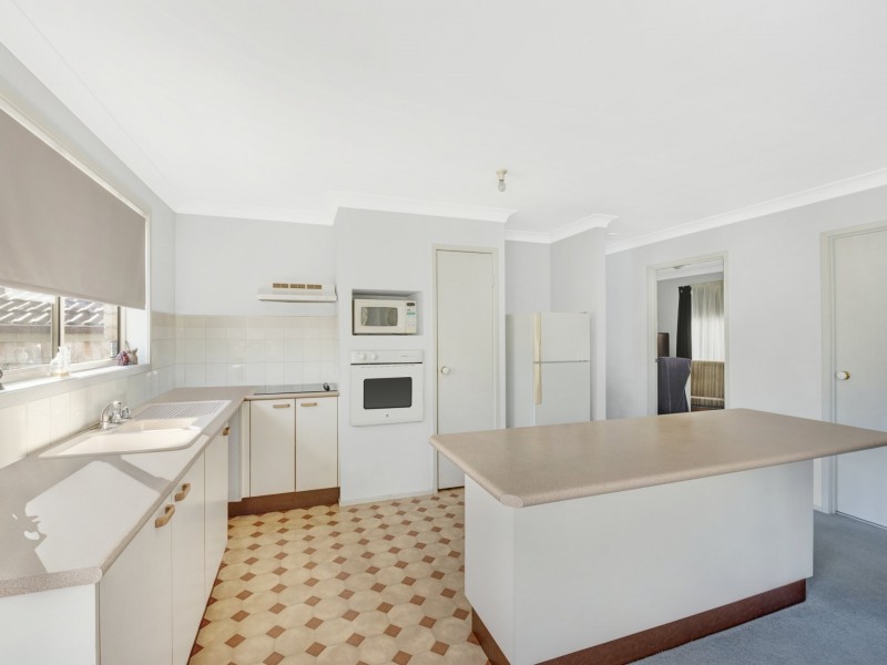 16 Fishery Point Road, Mirrabooka NSW 2264