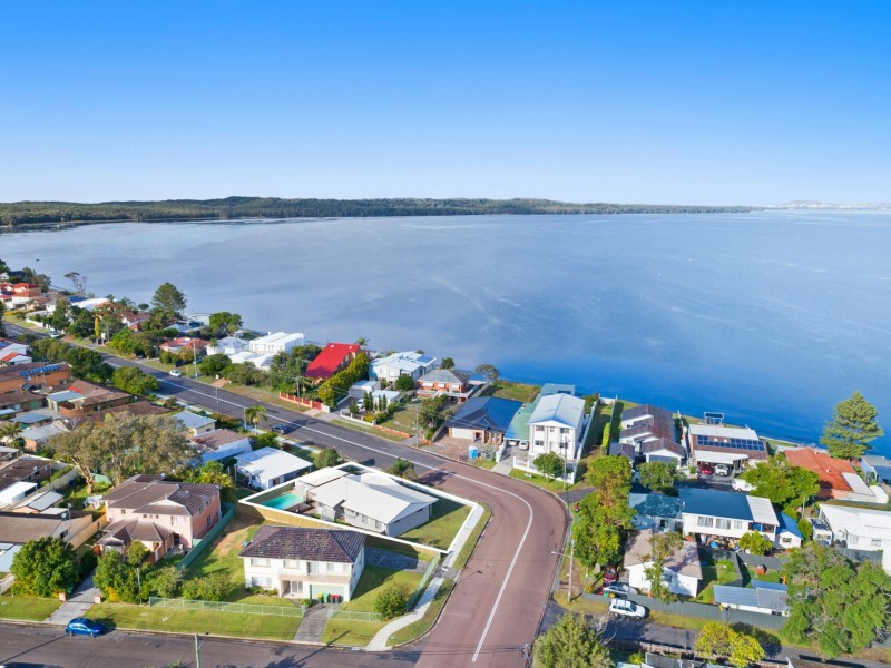 2 Moss Avenue, Toukley NSW 2263