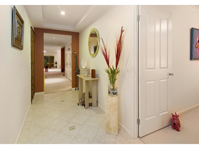5 Barrington Drive, Woongarrah NSW 2259