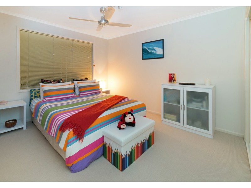 5 Barrington Drive, Woongarrah NSW 2259