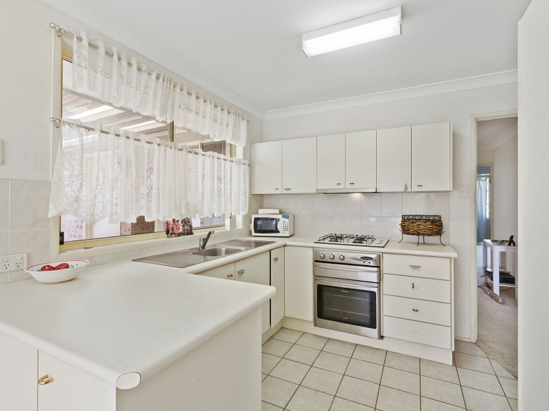18 Kite Crescent, Hamlyn Terrace NSW 2259