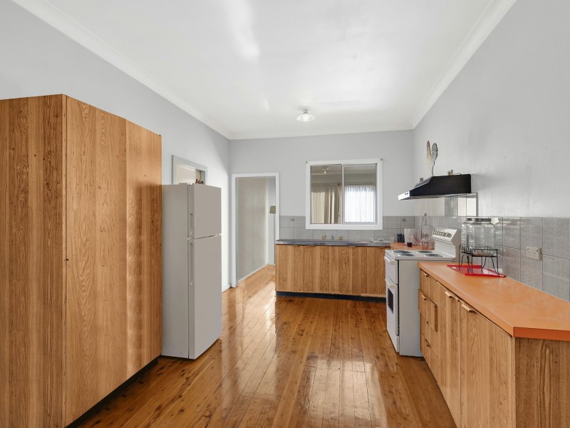 82 Main Road, Toukley NSW 2263