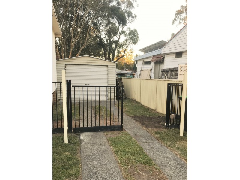 11 Norah Avenue, Charmhaven NSW 2263