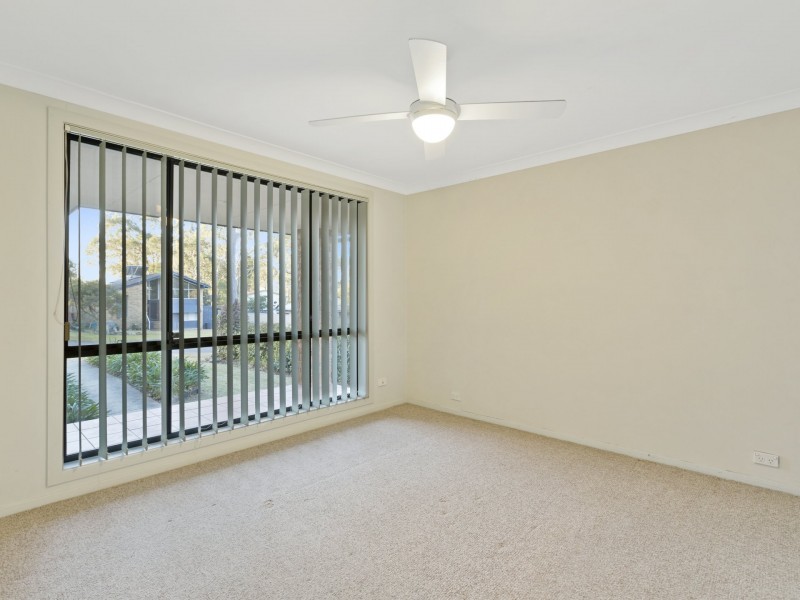 4 Wondaboyne Avenue, Charmhaven NSW 2263