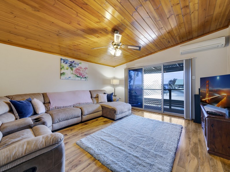 284 Buff Point Avenue, Buff Point NSW 2262