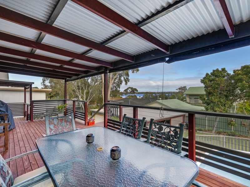 284 Buff Point Avenue, Buff Point NSW 2262
