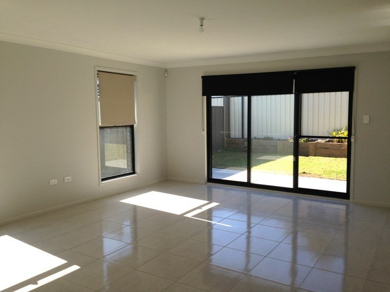 1a Fourth Avenue, Toukley NSW 2263
