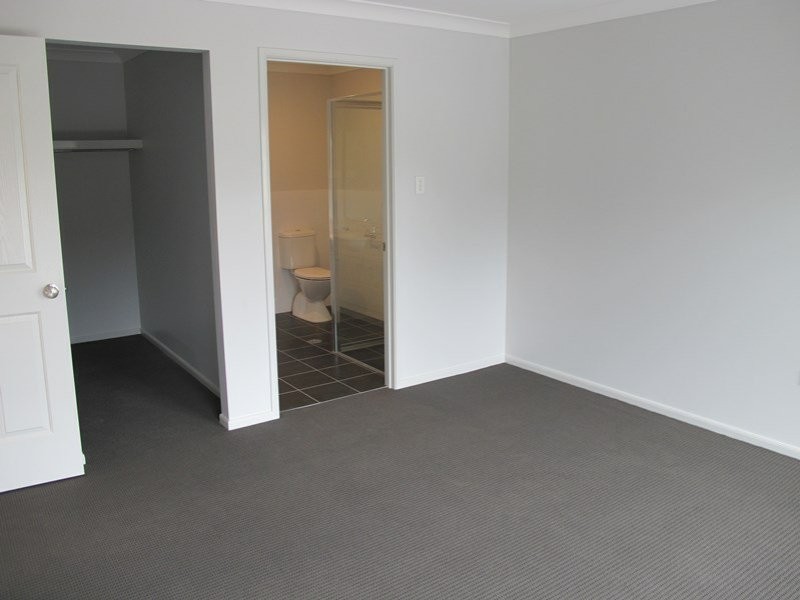 1a Fourth Avenue, Toukley NSW 2263